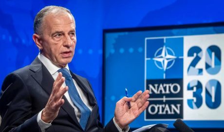 Замгенсека НАТО Мирча Джоанэ призвал готовиться к тому, что конфликт Украины и России будет длиться еще долго и, возможно, не закончится даже в 2025 году.